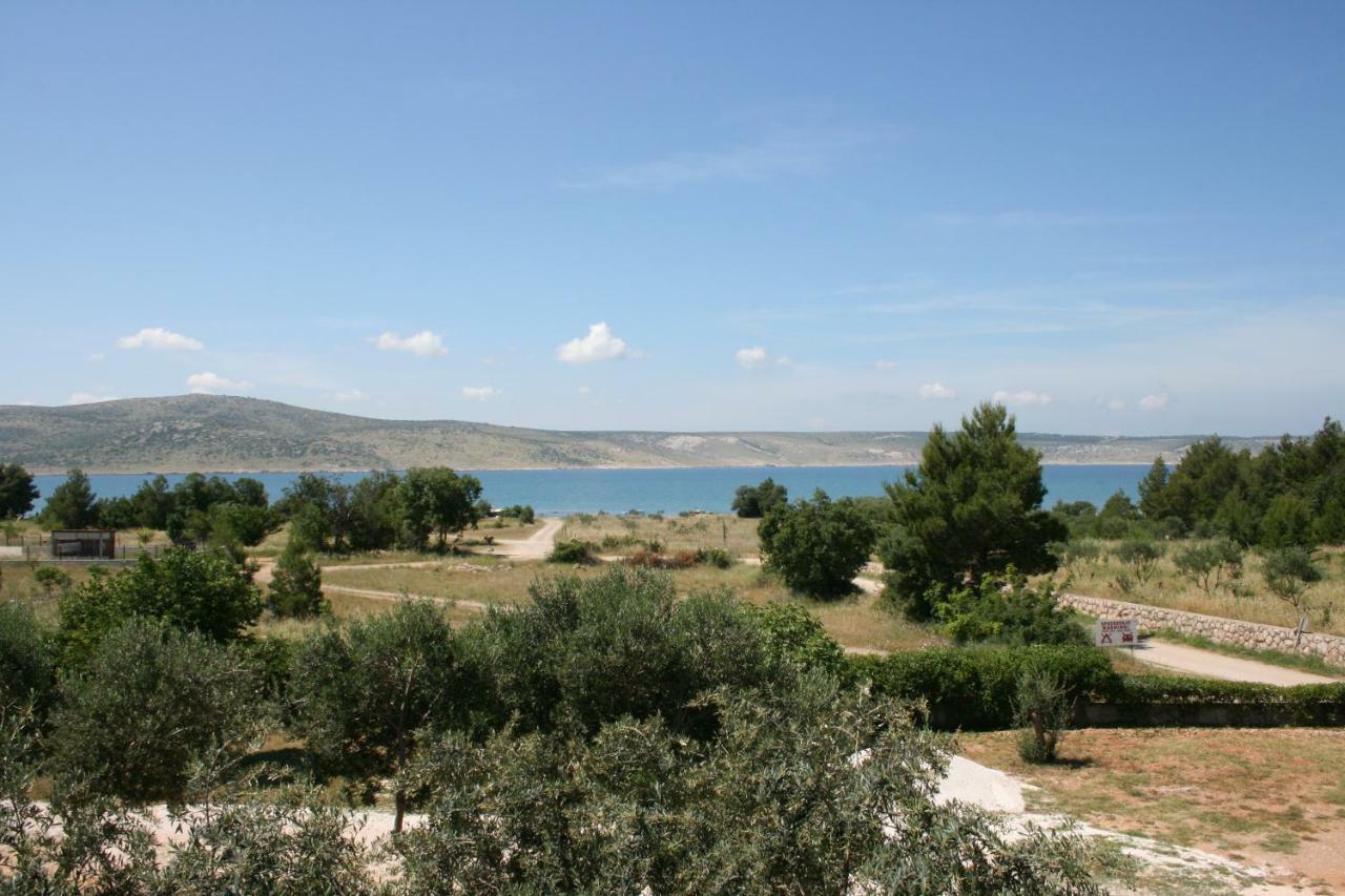 Mobile Homes Katinka, Starigrad Paklenica, Croatia Eksteriør billede