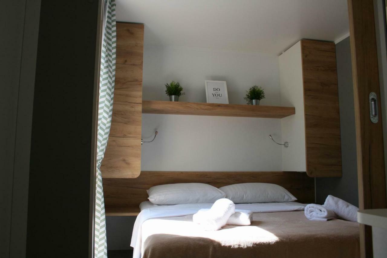 Mobile Homes Katinka, Starigrad Paklenica, Croatia Eksteriør billede